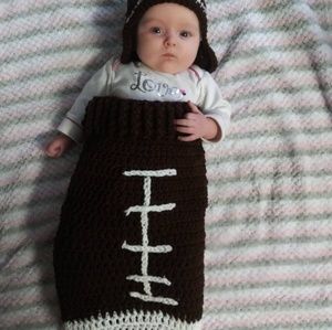 0-3 months hat and cacoon set